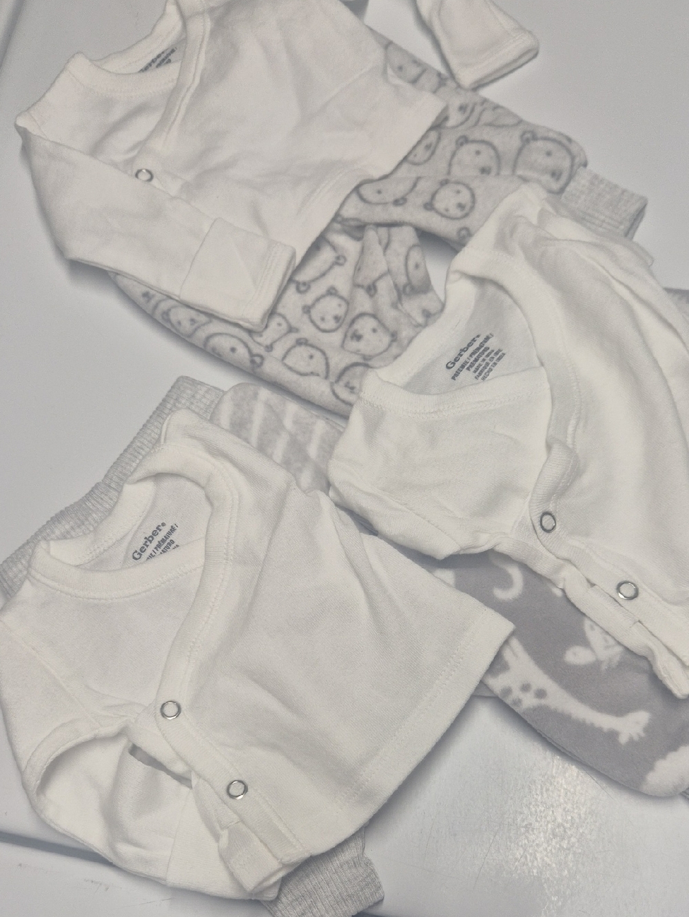 Boy's Preemie Gerber Tops & Carter's bottoms.      NWOT